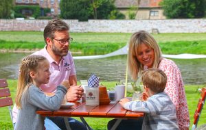 Schönster Weserblick vom Biergarten in Grohnde