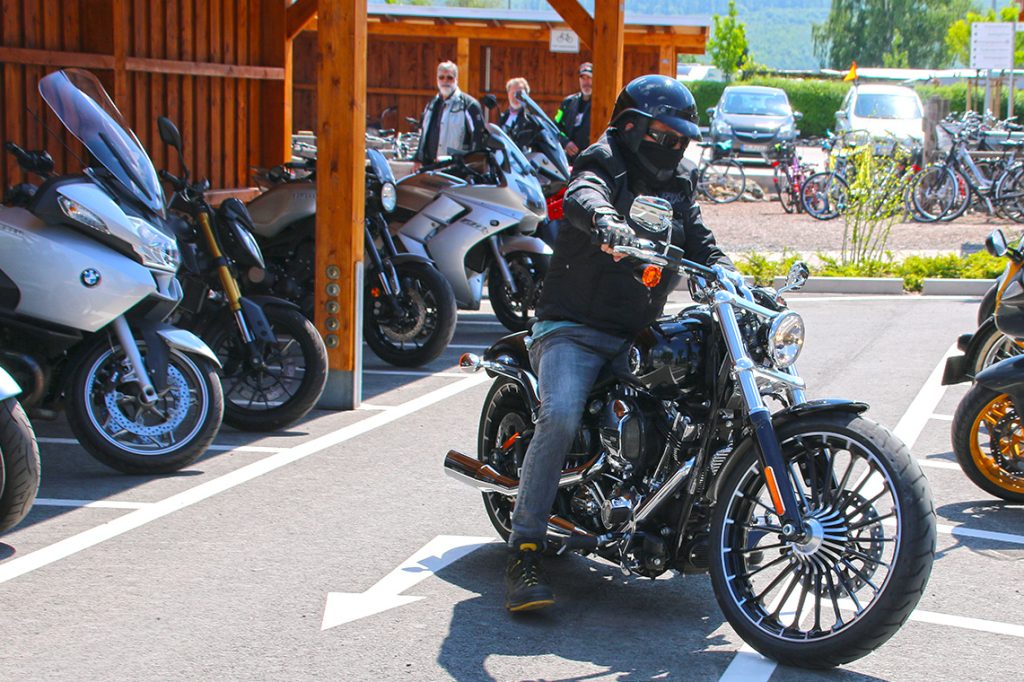 Das Wirtshaus und der Biergarten: Auch bei Bikern beliebt! Das Wirtshaus und der Biergarten: Auch bei Bikern beliebt!
