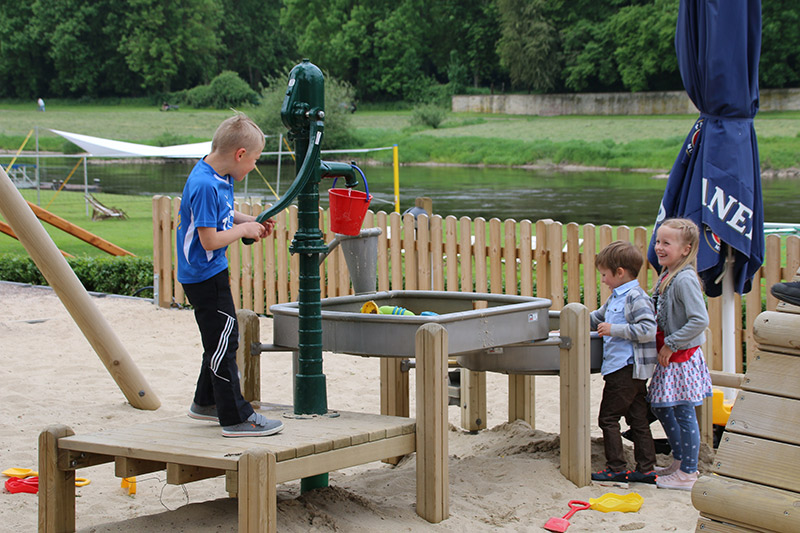 Der Kinderspielplatz direkt am SB-Bereich