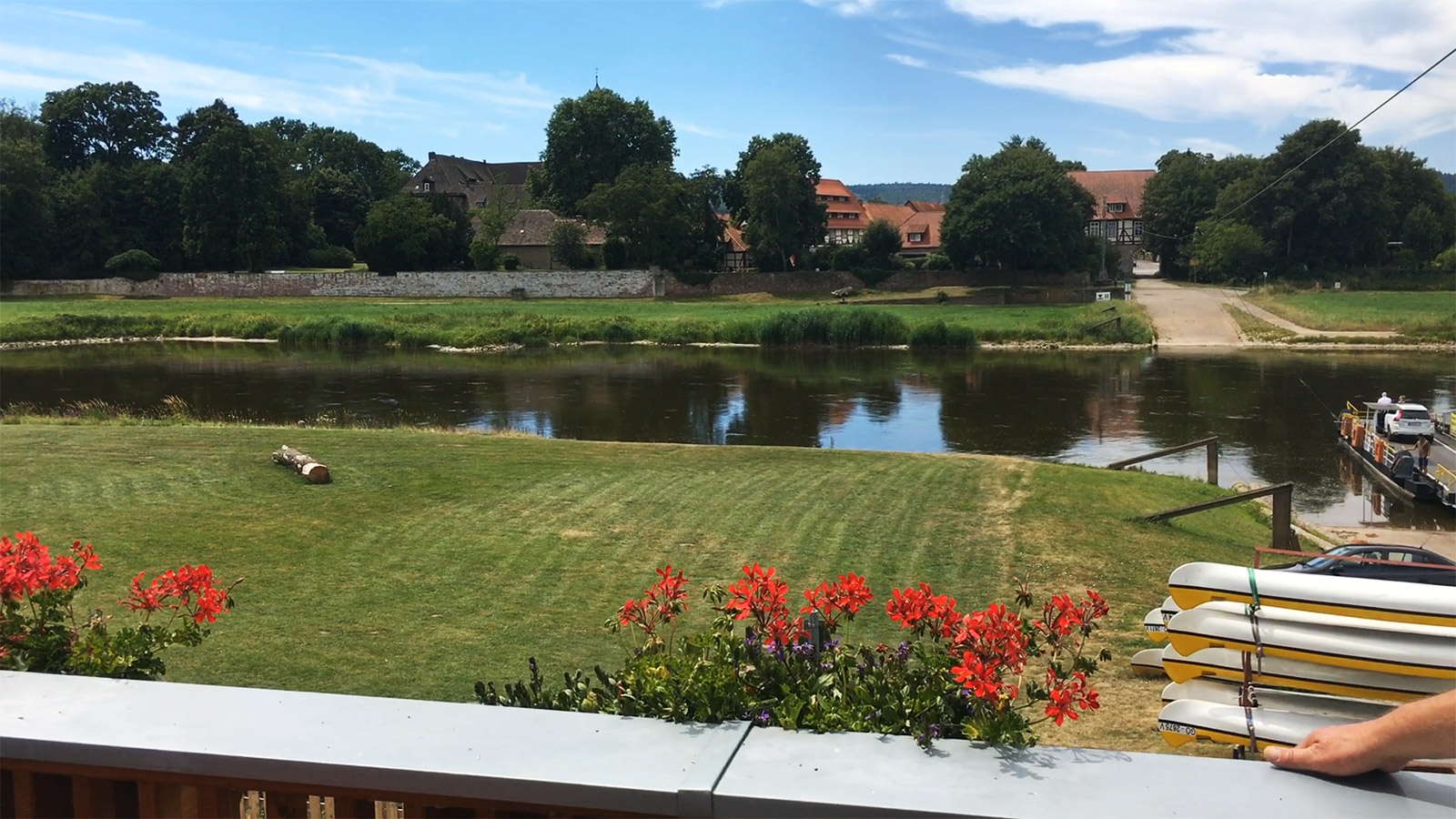 Hochzeitssuite-Blick-auf-Weser-Grohnde Hochzeitssuite an der Weser